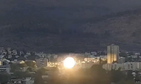 سقوط صاروخ على مجمع تجاري في كريات شمونة دون وقوع اصابات